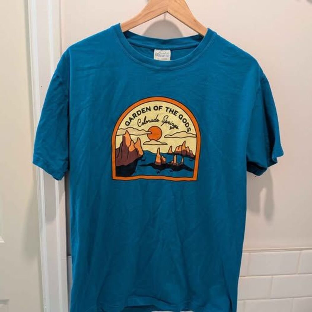 Garden of the Gods Colorado Springs Souvenir T-Shirt Teal Nature Graphic Tee M